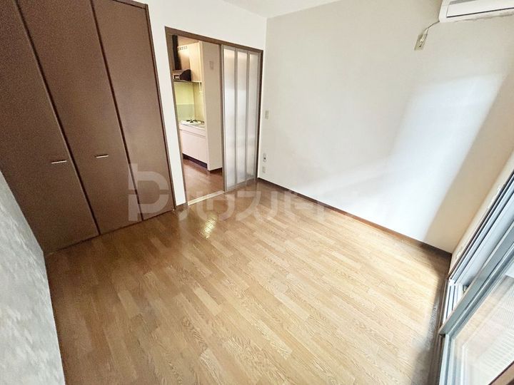 ソフィアヒルズE・Fの居間