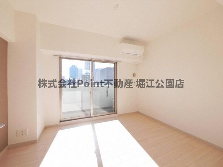 大阪府大阪市北区豊崎4(マンション)の賃貸物件の居間