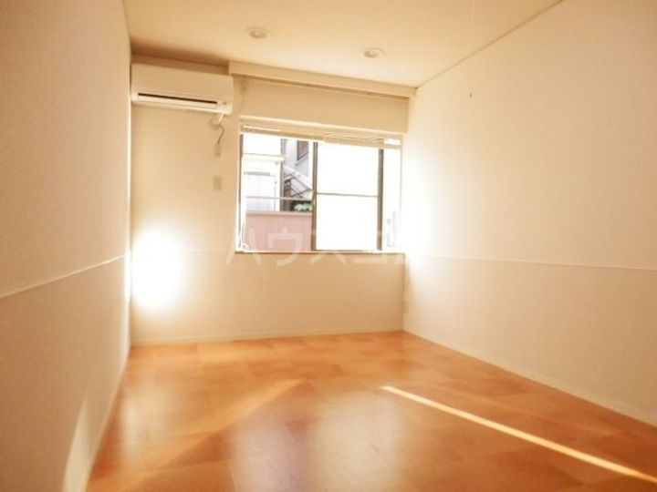 プラリネットハイツの居間