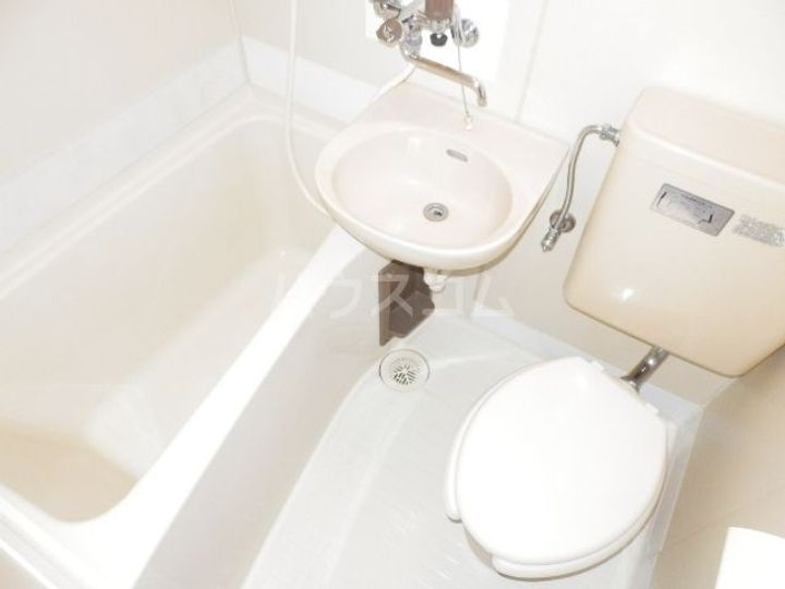 プラリネットハイツの風呂