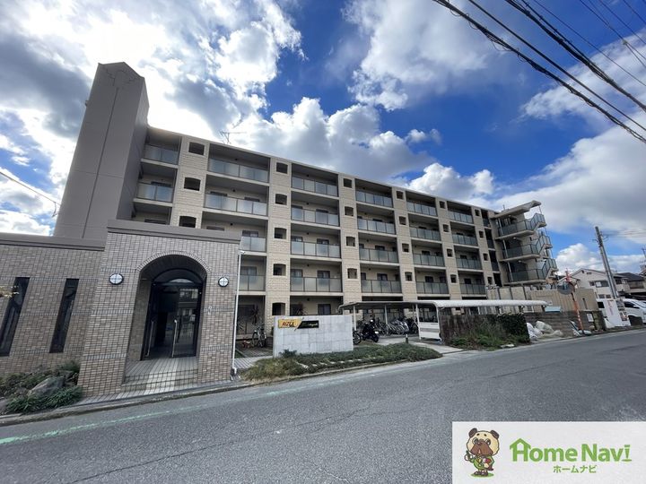 ライゼックス富田林の外観