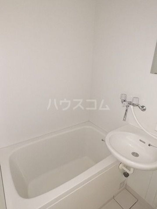 フェイムドゥボウの風呂