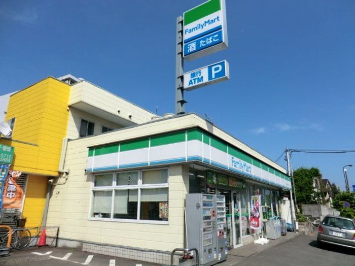 フェイムドゥボウの周辺