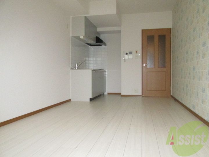 リアルテ湊川公園の居間