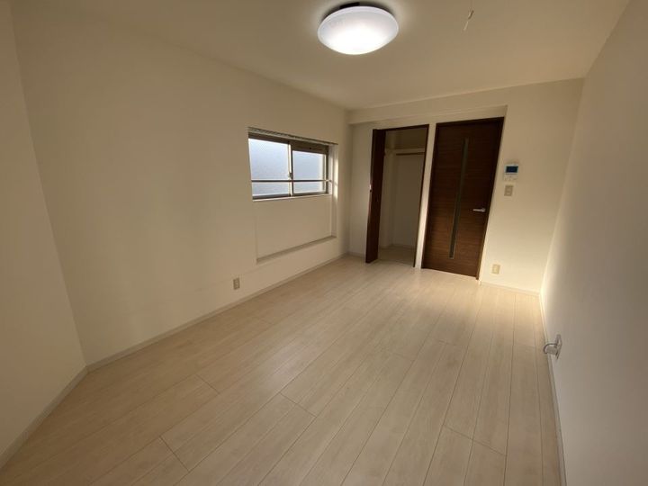 フォレスト鴨池の居間