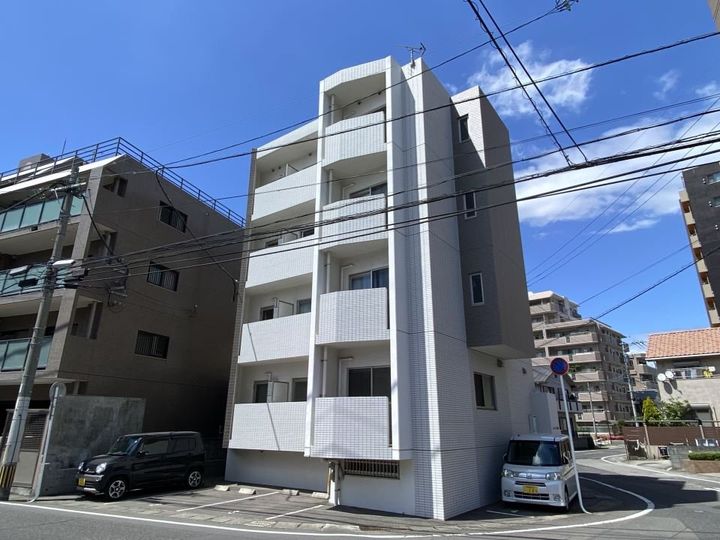 フォレスト鴨池の外観