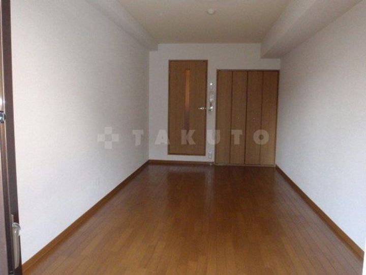 コージーハイツ大宮の居間