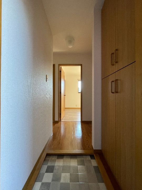 岡山県倉敷市上東(アパート)の賃貸物件の玄関