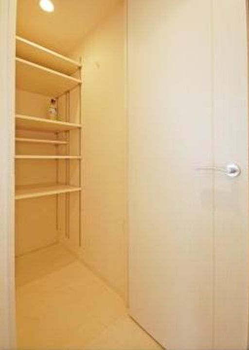 東京都豊島区北大塚2(マンション)の賃貸物件の玄関