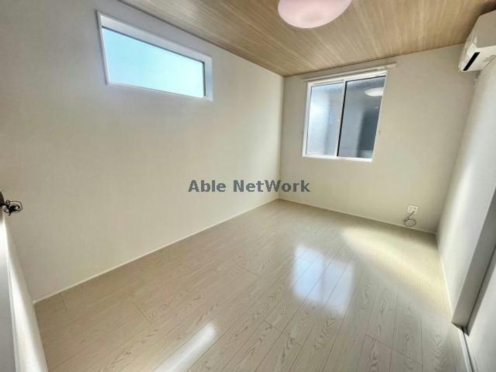 宮崎県都城市高木町(アパート)の賃貸物件の居間