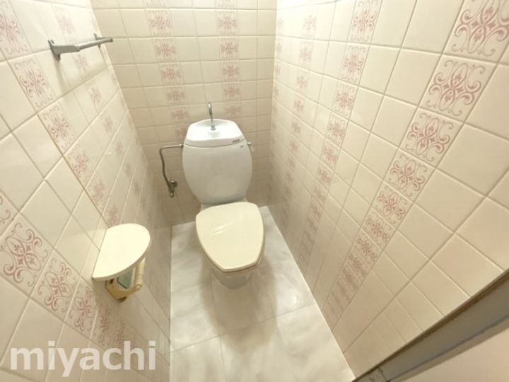 イータウン応神の内装