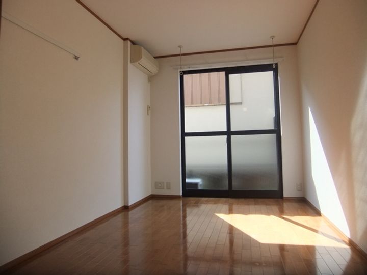 東京都中野区中央3(マンション)の賃貸物件の居間