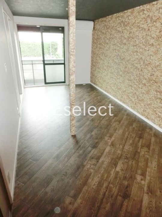 ハイツ鷹匠の居間