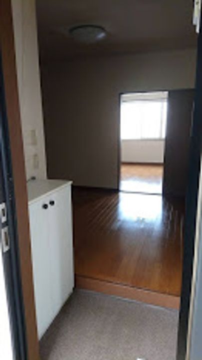 コーポ弘清の玄関