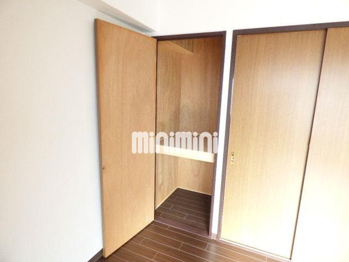 白菊ビルの内装