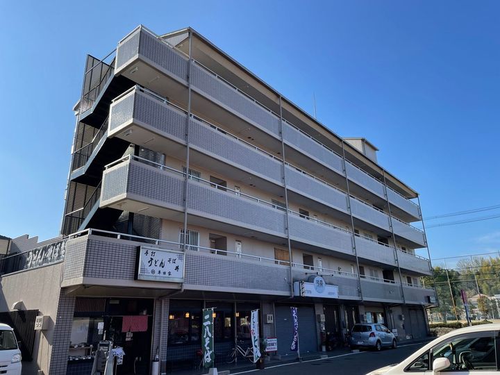 ジョイフル昭栄の外観