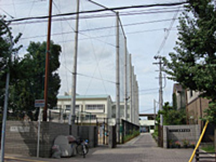 ジョイフル昭栄の周辺