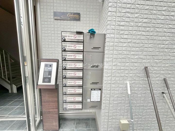 セレスティア六町IIIの地図