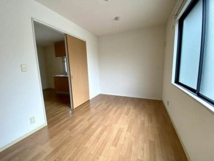 クレール五日市駅前 B棟の内装