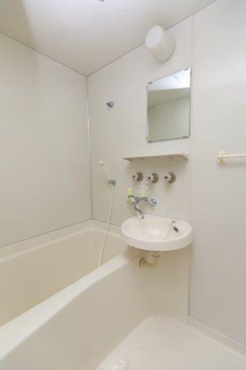 センチュリーハウス津志田Bの風呂