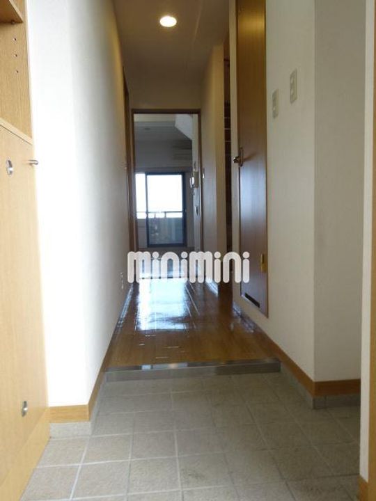 ティアラ植松の玄関