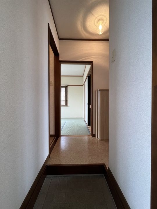 静岡県浜松市浜名区小林(アパート)の賃貸物件の玄関