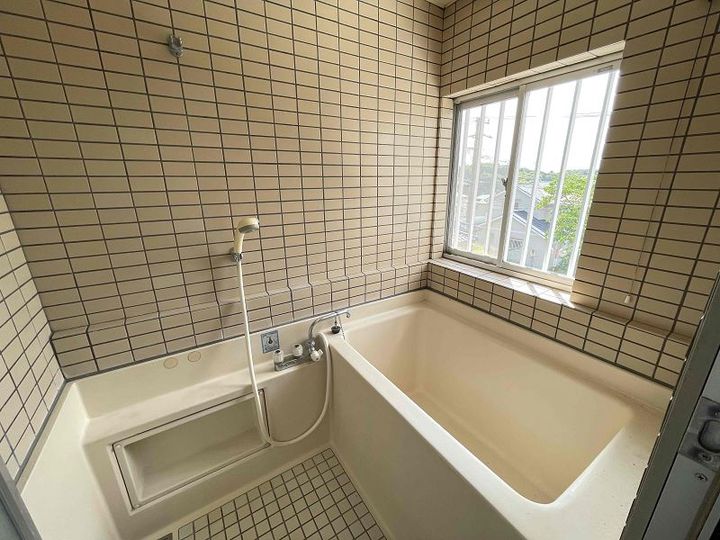 牟礼岡ハイツの風呂