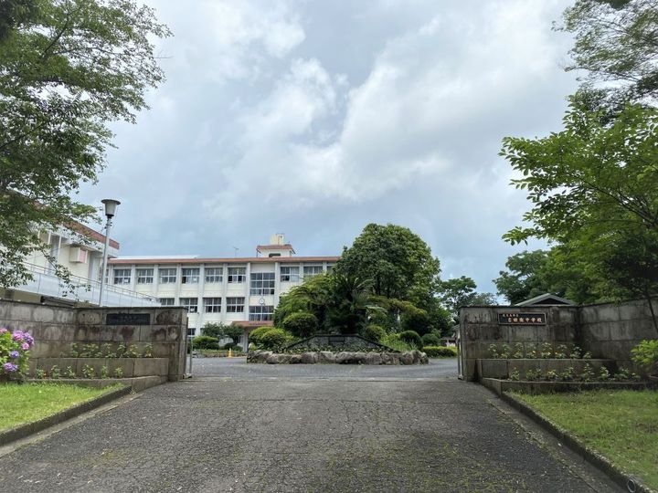 牟礼岡ハイツの周辺