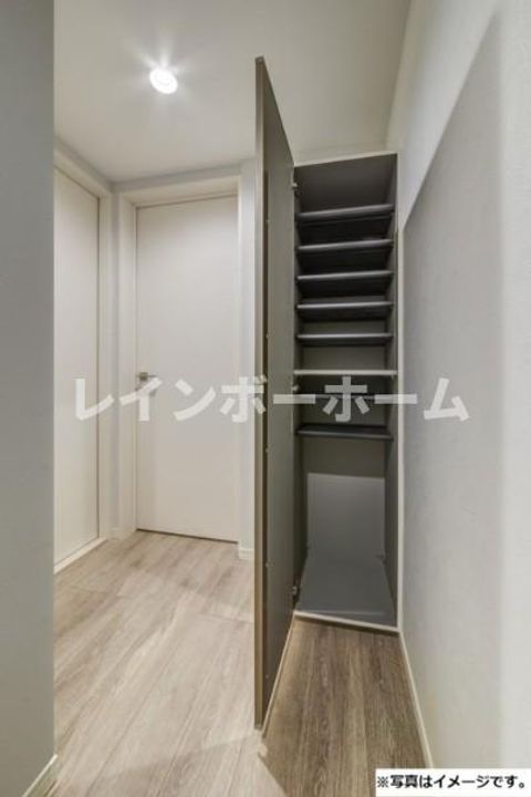 千葉県千葉市花見川区検見川町2(アパート)の賃貸物件の玄関