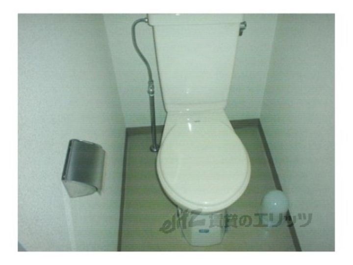 イースター西栄の内装