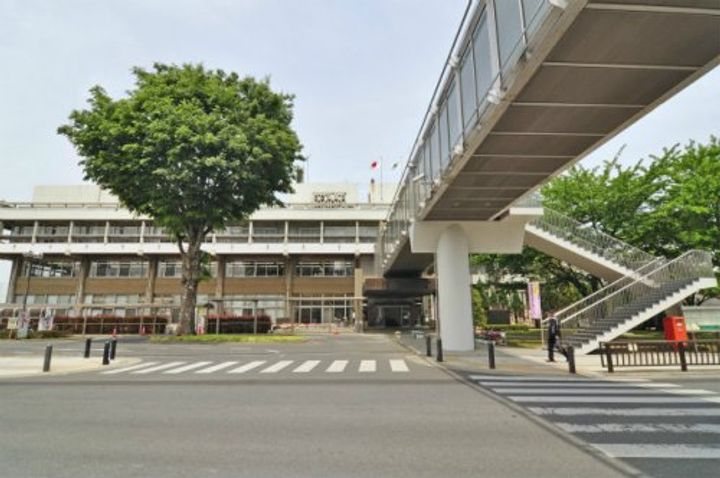 ローズガーデンの周辺