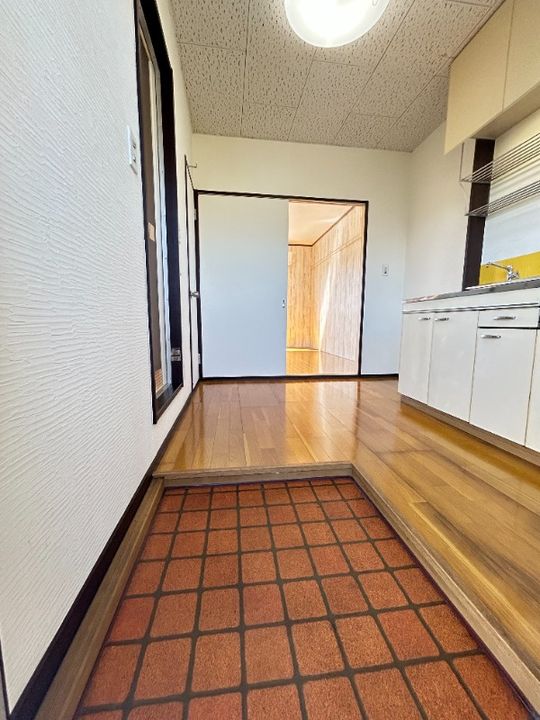 泉ハイツの玄関