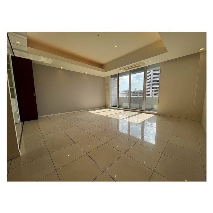 ザ・タワー大阪レジデンスの居間