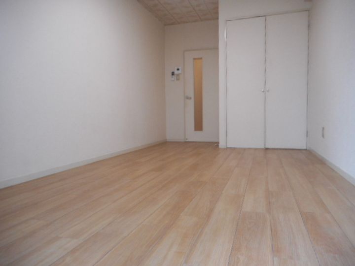 パークハイツ二軒茶屋の居間