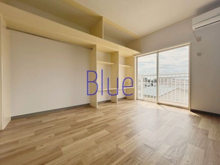 ウェンディ湘南の居間