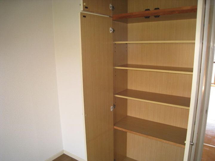 ハイネス大芝の玄関