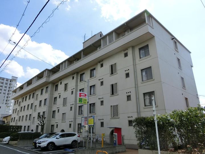 ハイネス大芝の外観