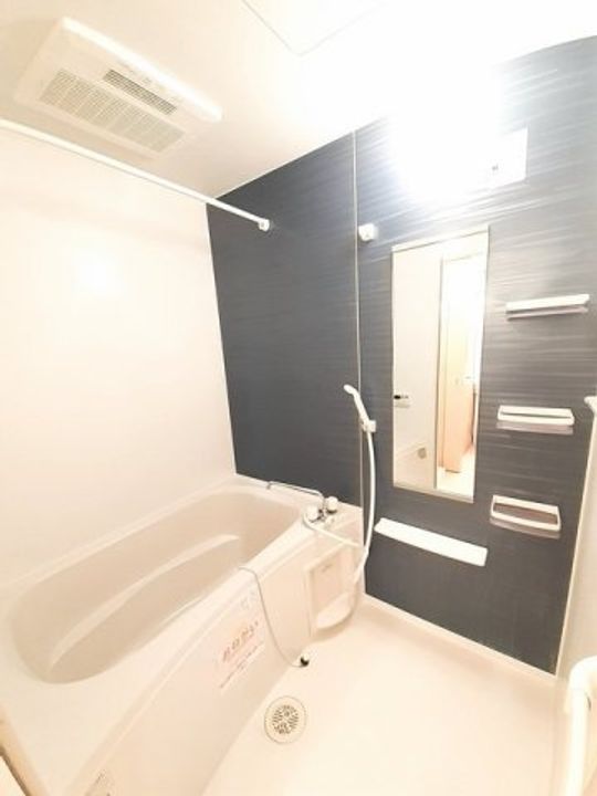 コート・ヤード IV Bの風呂