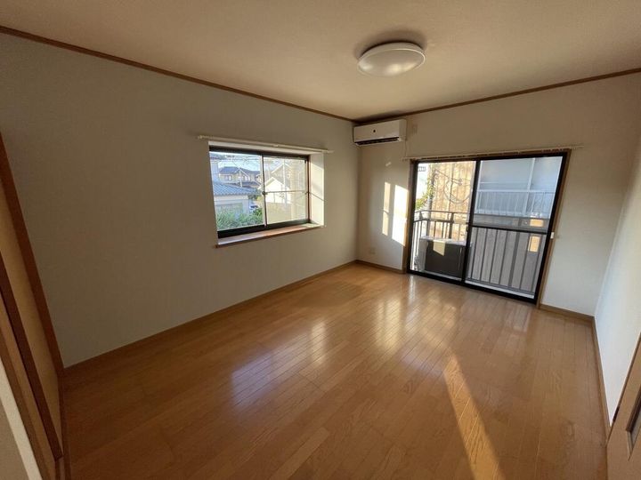 ホンマハイツII リ フ ォ ー ム 済 みの居間