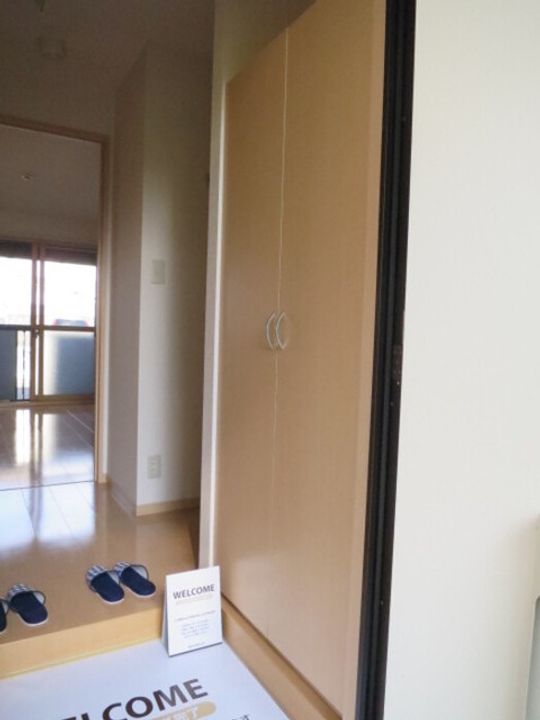 千葉県松戸市中根(アパート)の賃貸物件の玄関
