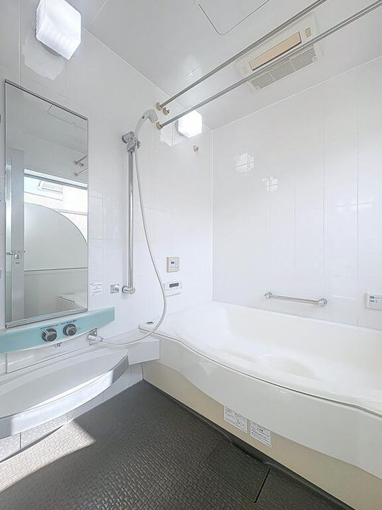 大阪府吹田市千里山西5(一戸建)の賃貸物件の風呂