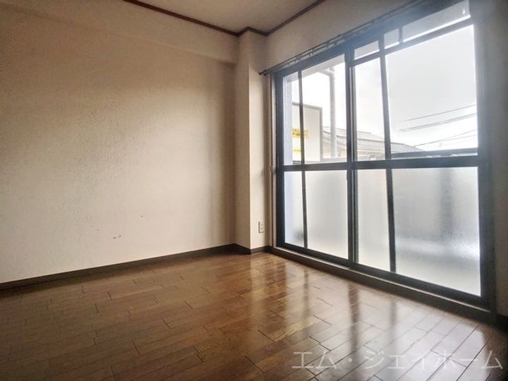 フォルクス淡海の内装