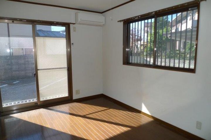 栃木県宇都宮市滝谷町(アパート)の賃貸物件の居間