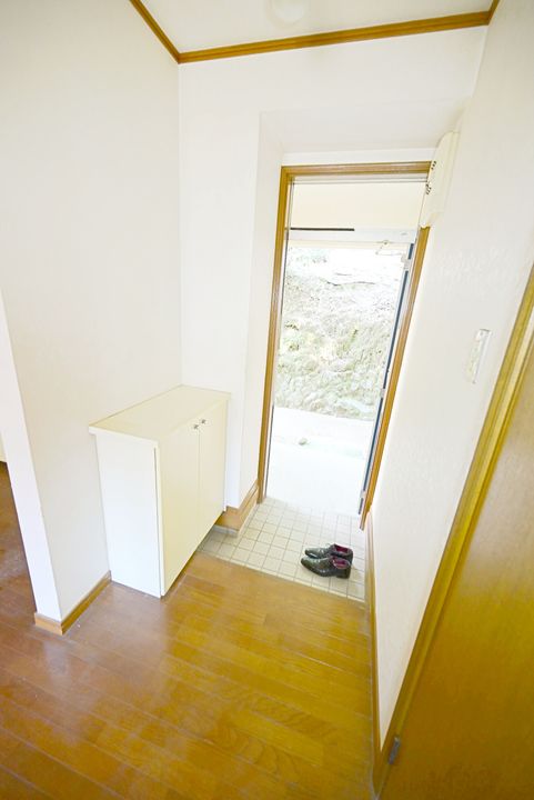 広島県広島市安芸区畑賀2(一戸建)の賃貸物件の玄関