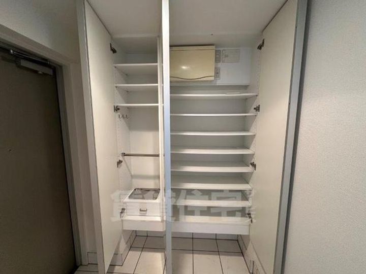 パークホームズ緑地公園の内装