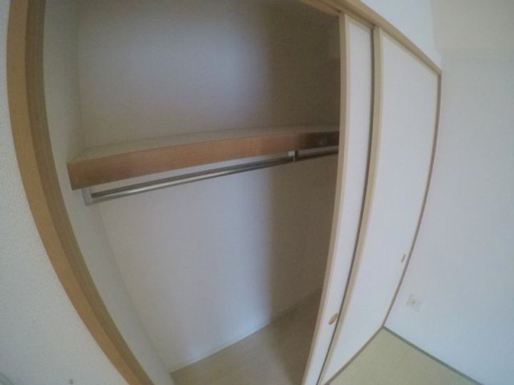 ロハス江坂の内装