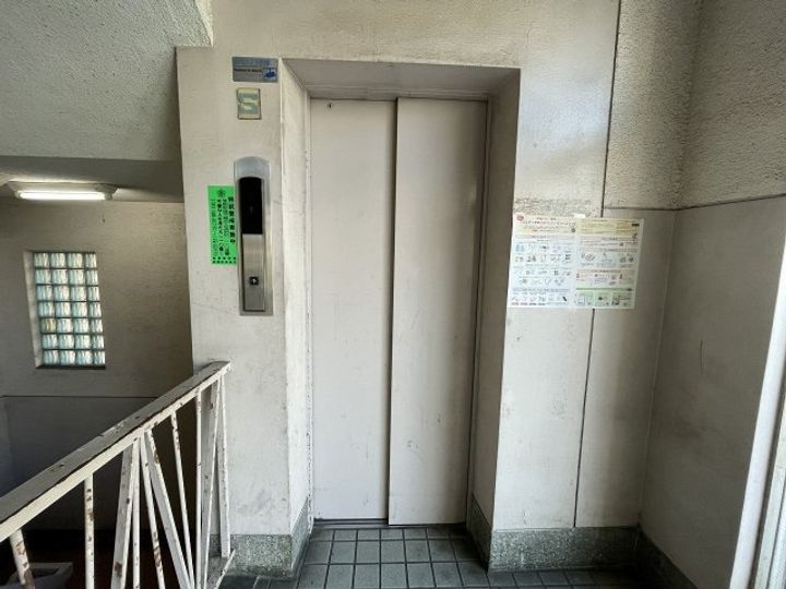 昌英ビルの地図