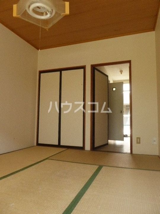 ジュネス青葉の居間