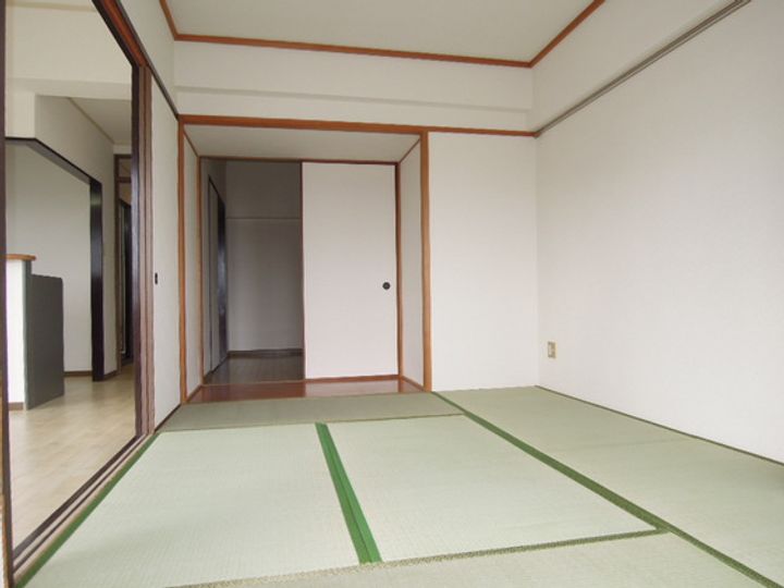 カトービルの内装