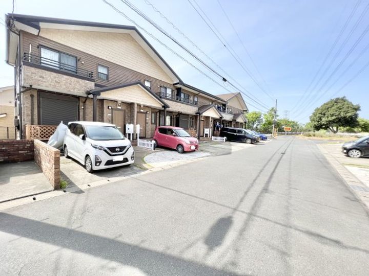 千葉県四街道市鹿渡(一戸建)の賃貸物件の地図